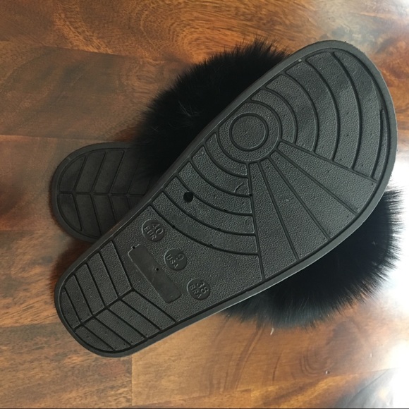 Brand New REAL Fox Fur Slides in Black!!!STUNNING! - Picture 3 of 5
